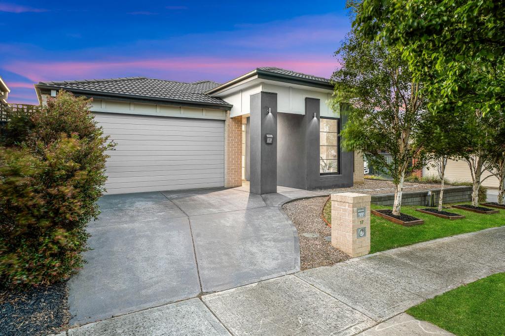 17 Abrus Cct, Cranbourne North, VIC 3977