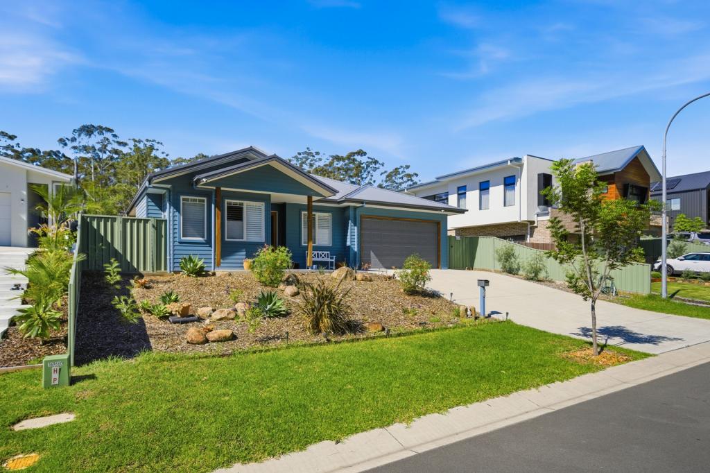 76 SEASPRAY ST, NARRAWALLEE, NSW 2539