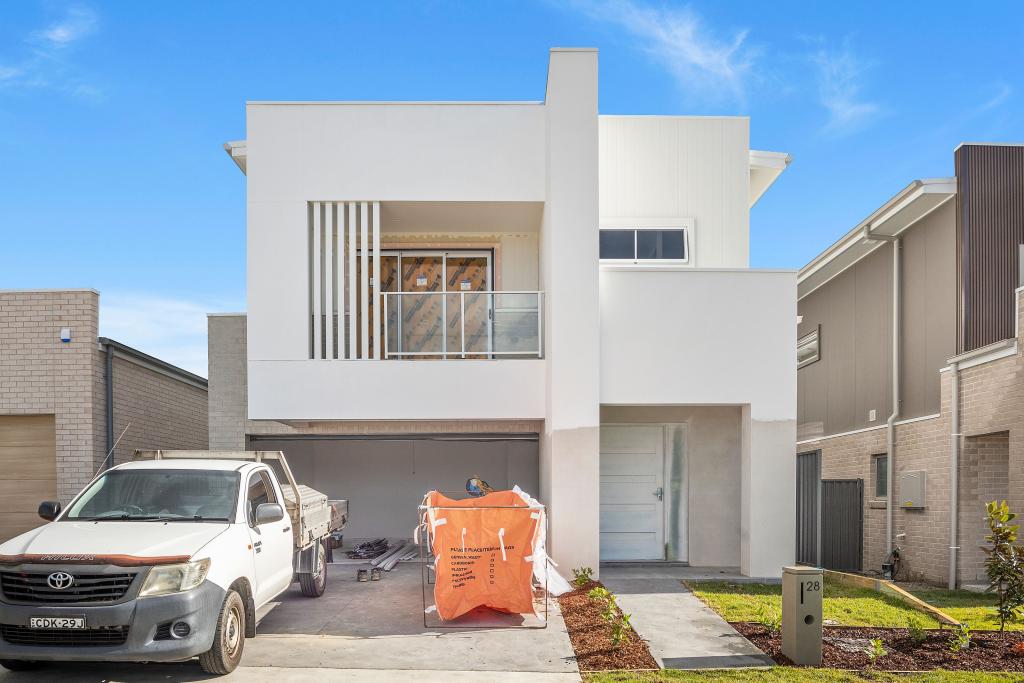 28 COALMINER DR, CALDERWOOD, NSW 2527