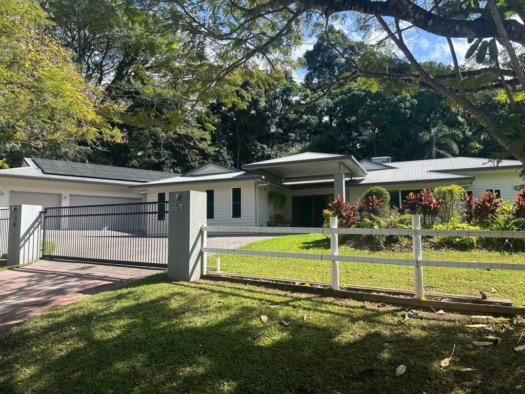 68-70 The Rocks Rd, Redlynch, QLD 4870