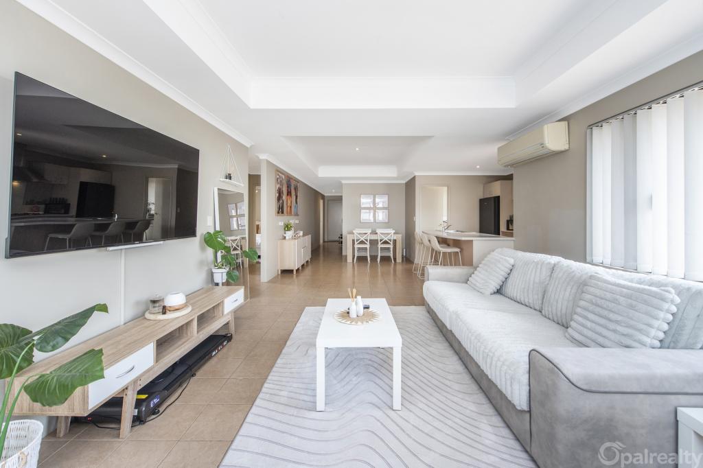 35 Sorrento Turn, Secret Harbour, WA 6173