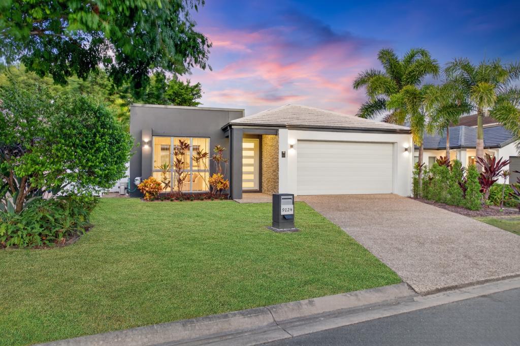 9124 Peter Senior Dr, Hope Island, QLD 4212