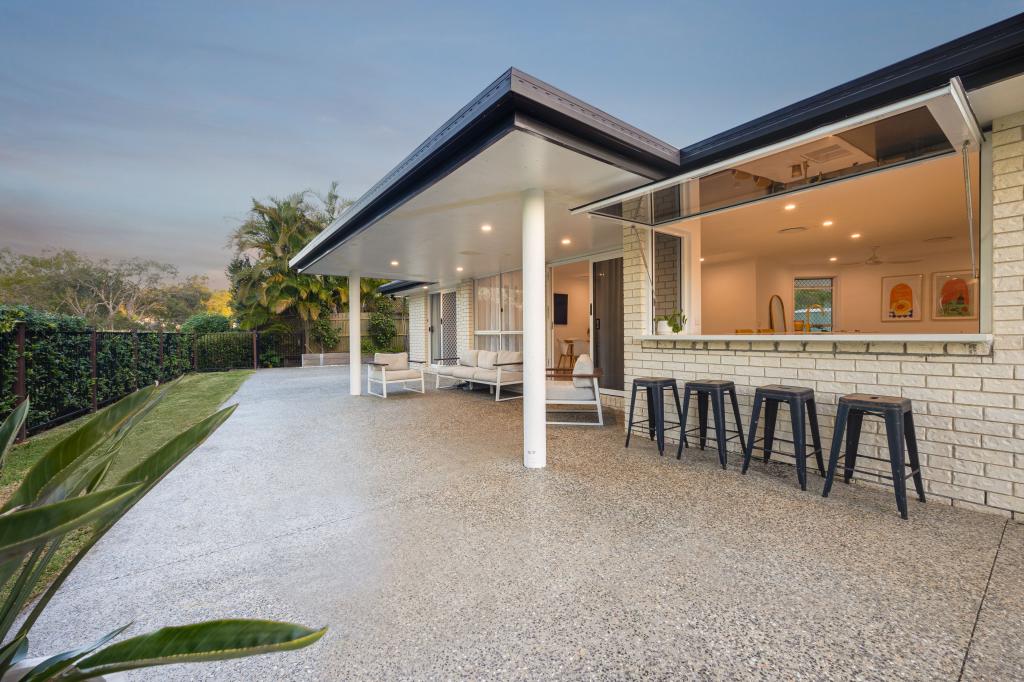 1 COOMOO CRES, MOUNTAIN CREEK, QLD 4557