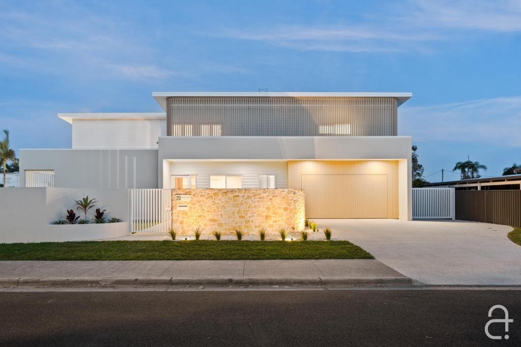 20 Narambi St, Warana, QLD 4575