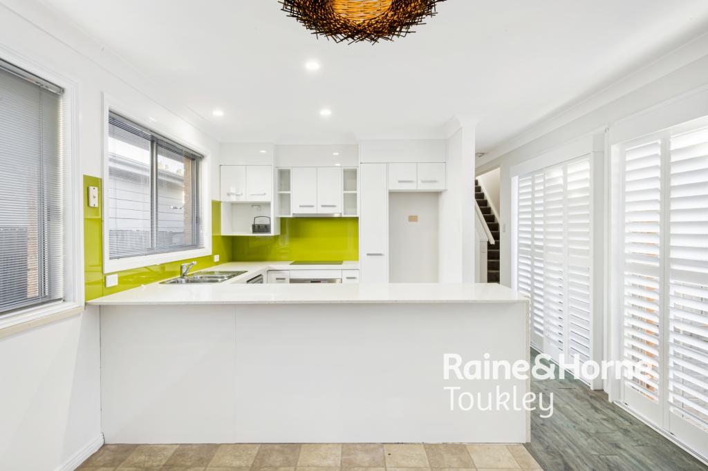 2/8-9 Young St, Norah Head, NSW 2263