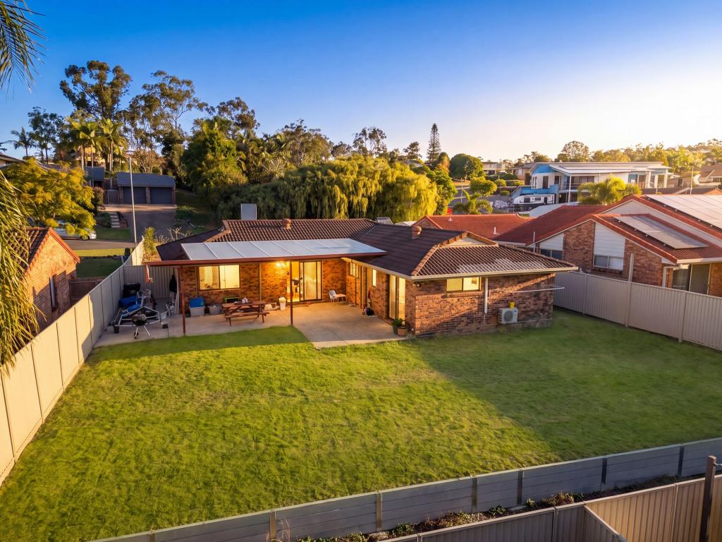 4 Bowen Ct, Helensvale, QLD 4212