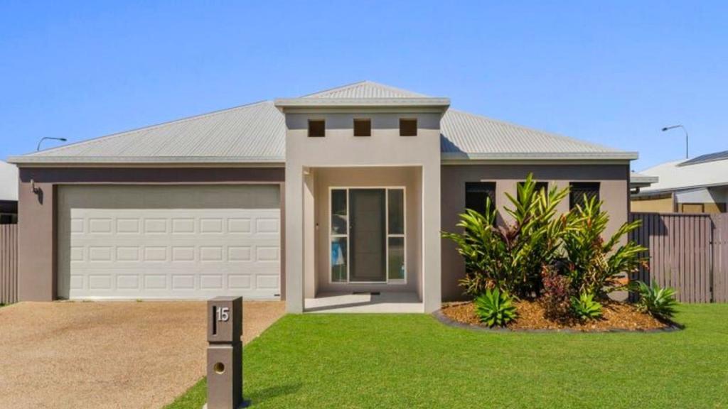 15 Shutehaven Cct, Bushland Beach, QLD 4818