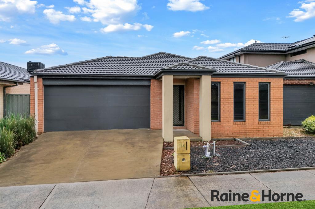 114 NELSON ST, CRANBOURNE EAST, VIC 3977