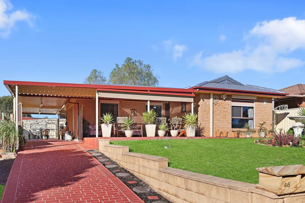 46 LEICESTER WAY, ST CLAIR, NSW 2759