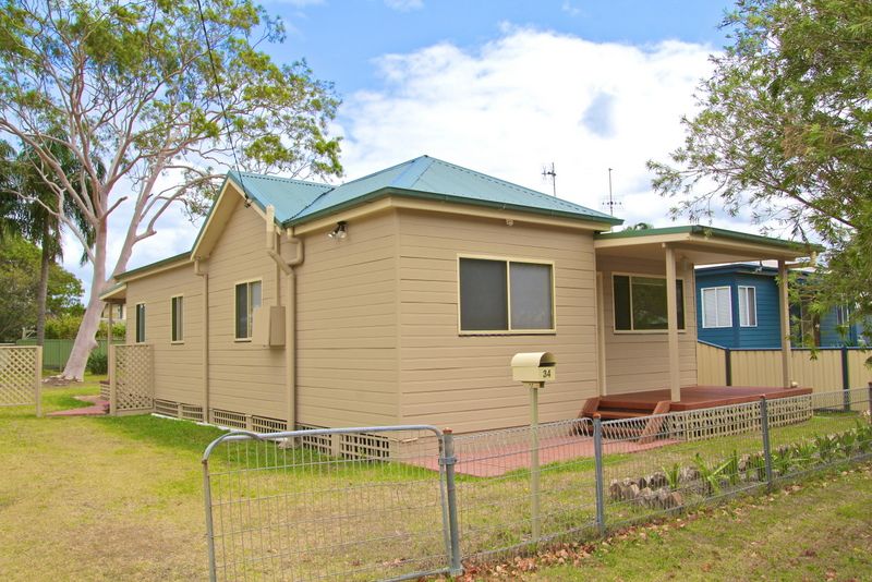 34 Pine Ave, Davistown, NSW 2251
