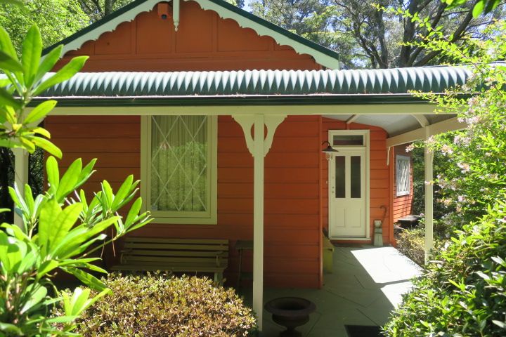 8 Brentwood Ave, Blackheath, NSW 2785