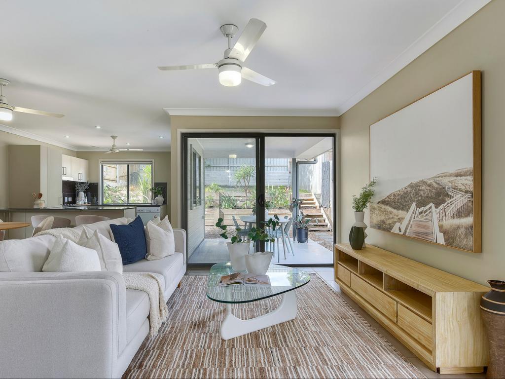 34 Robinson St, Moorooka, QLD 4105