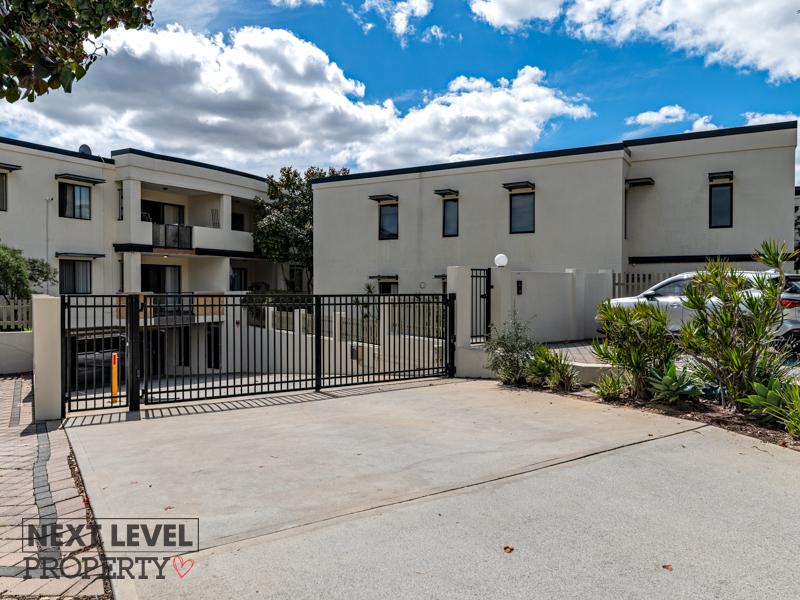 5/5 Eastleigh Loop, Currambine, WA 6028