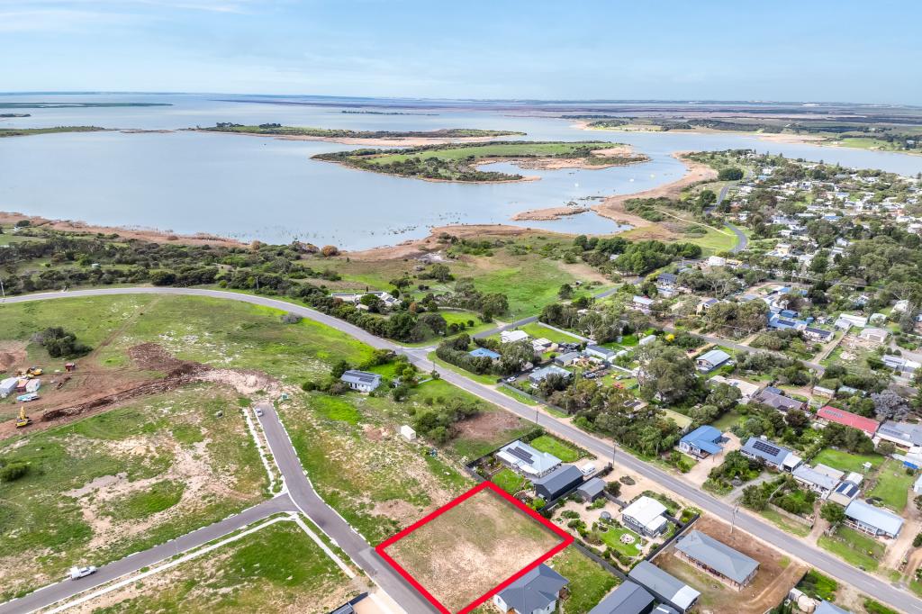 10 Flinders Way, Clayton Bay, SA 5256