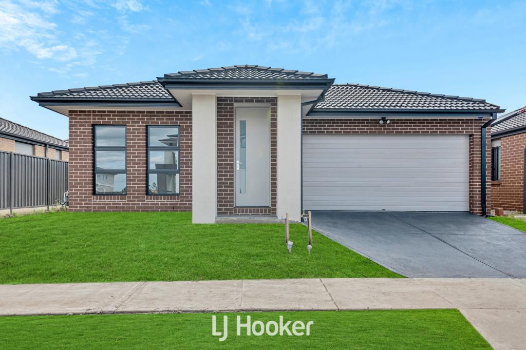 9 Carnelian Cct, Clyde North, VIC 3978