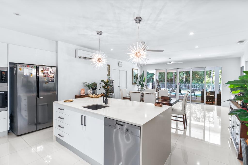 17 AURELIA RD, PALM COVE, QLD 4879