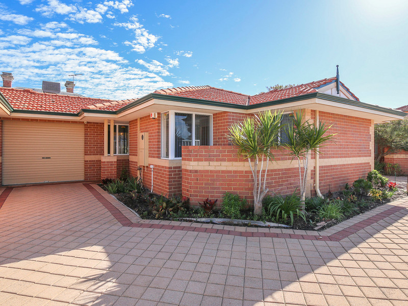 2/98 EIGHTH AVE, MAYLANDS, WA 6051