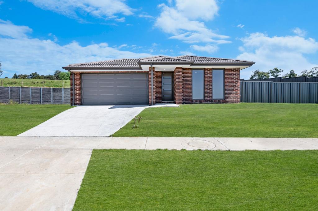 100 Sundance Prom, Pakenham, VIC 3810