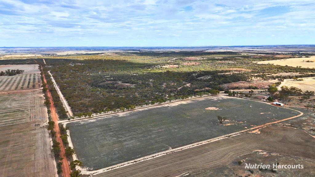 737 Cusack Dr, Wadderin, WA 6369