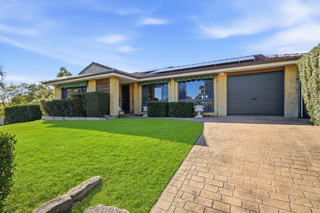 32 LAYCOCK ST, CRANEBROOK, NSW 2749