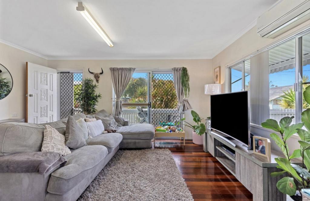 2/49 Palmer Ave, Golden Beach, QLD 4551