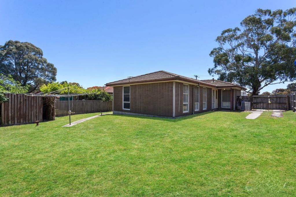 11 Freeburgh Ct, Meadow Heights, VIC 3048
