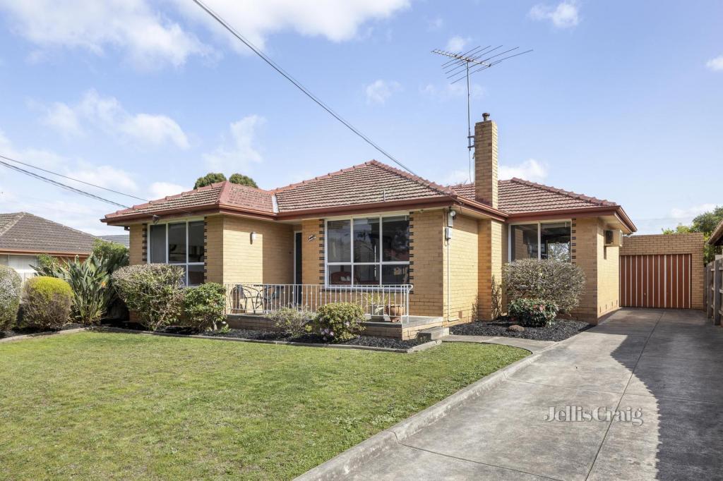 140 THE FAIRWAY, KINGSBURY, VIC 3083