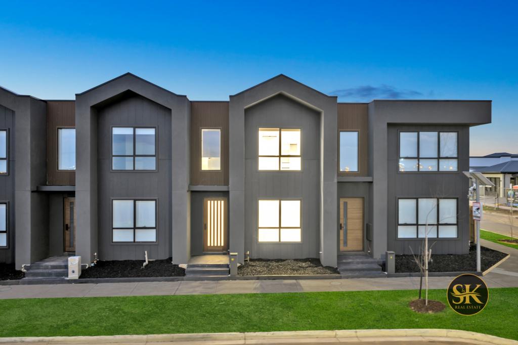 10 GANGUR WAY, FRASER RISE, VIC 3336