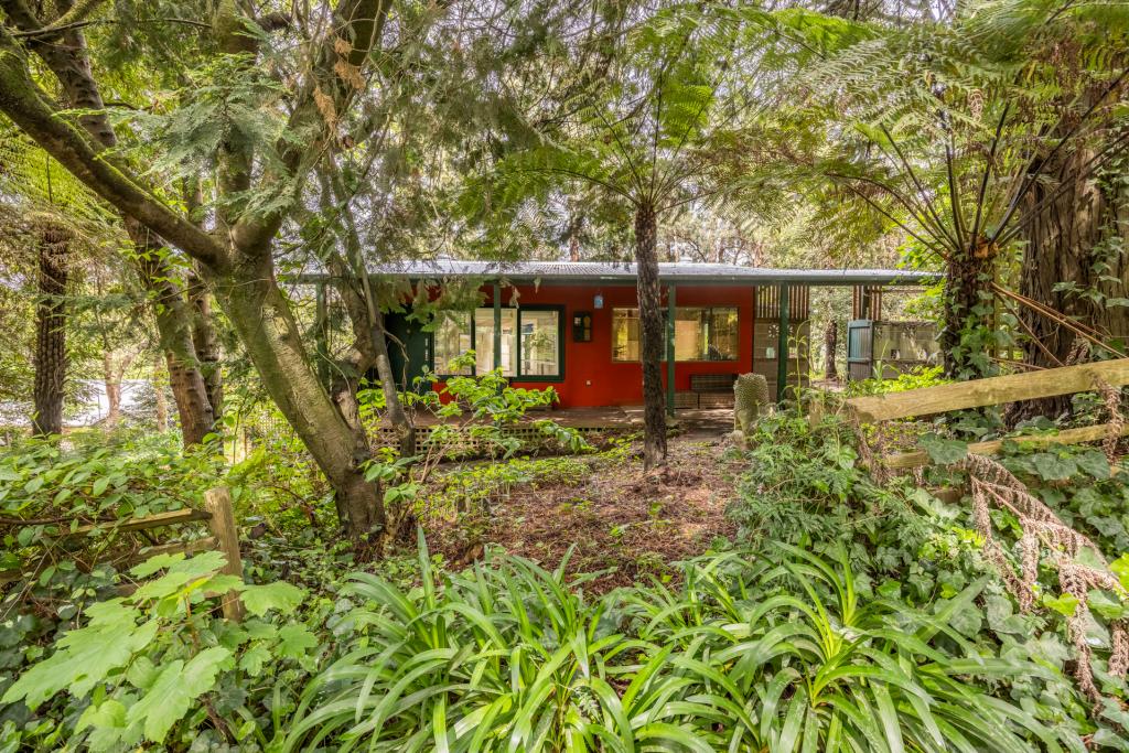 5 FERN GULLY RD, COCKATOO, VIC 3781