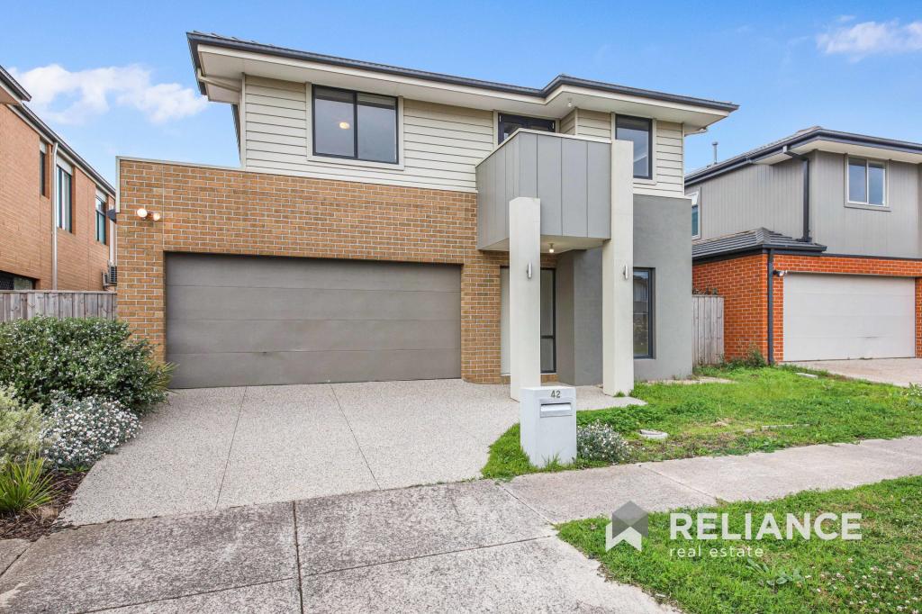 42 WALDORF AVE, POINT COOK, VIC 3030