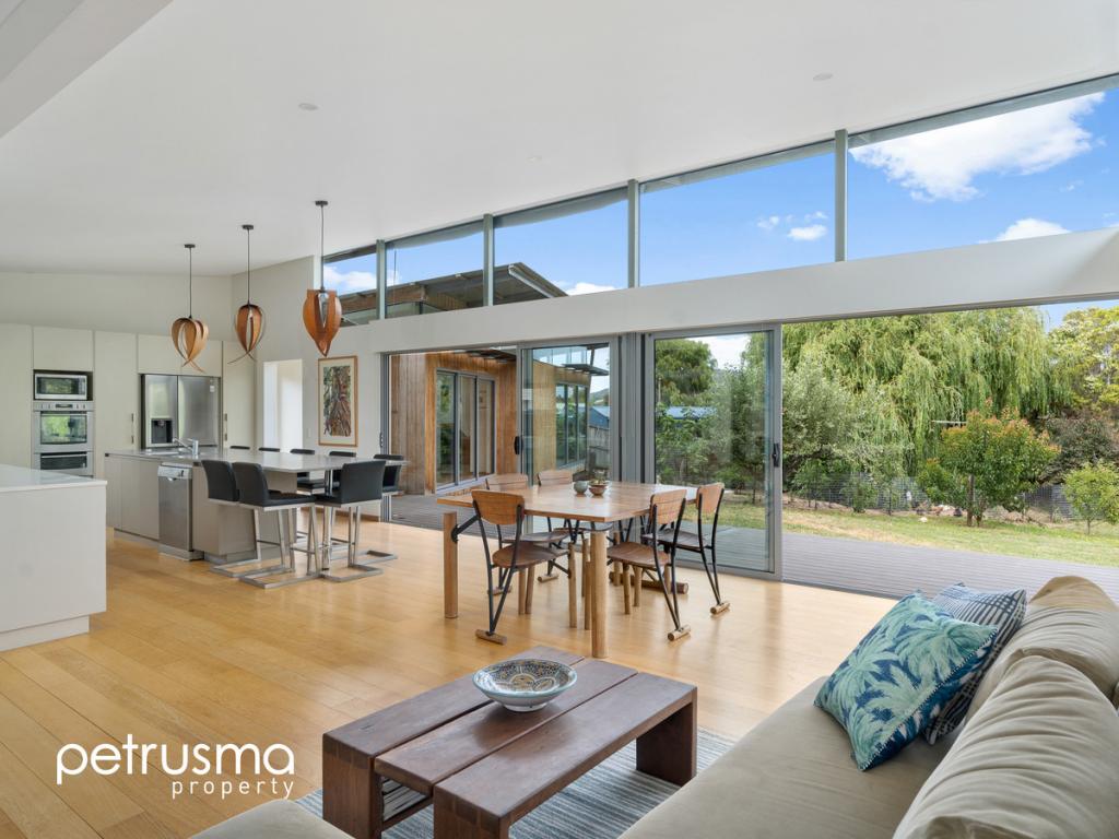 18 Balanada St, Lauderdale, TAS 7021