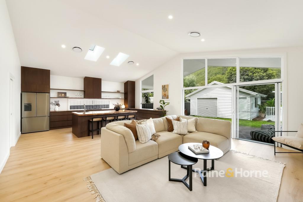 10 Collareen St, Ettalong Beach, NSW 2257