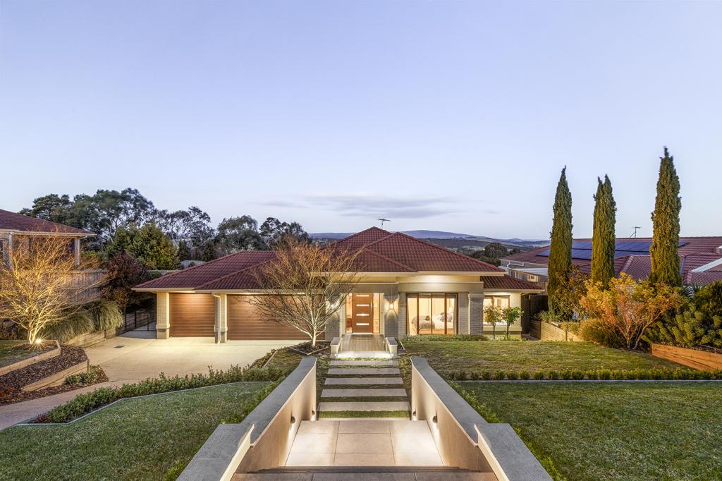 6 RITACO WAY, WALLAN, VIC 3756