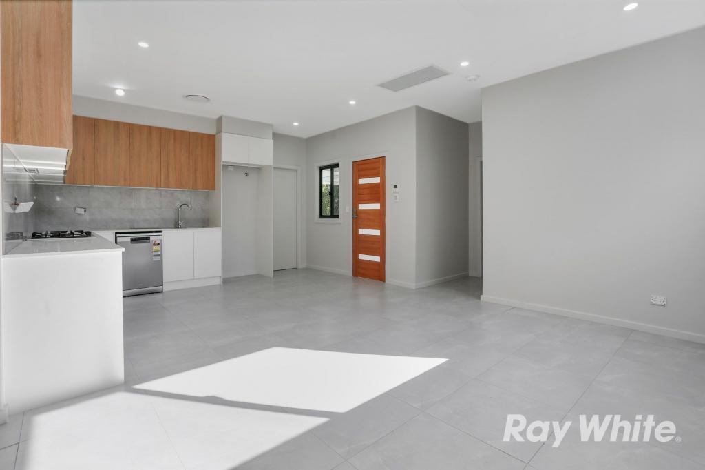 15 COBHAM ST, KINGS PARK, NSW 2148