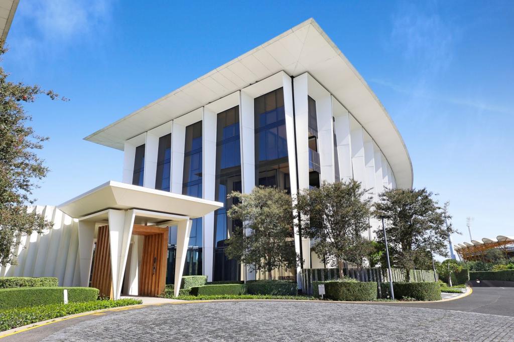 205w/1 Marina Dr, Benowa, QLD 4217