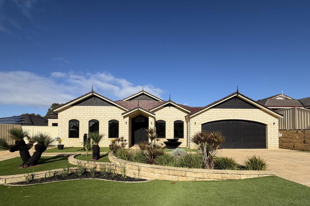 13 Maddox Vsta, Lakelands, WA 6180