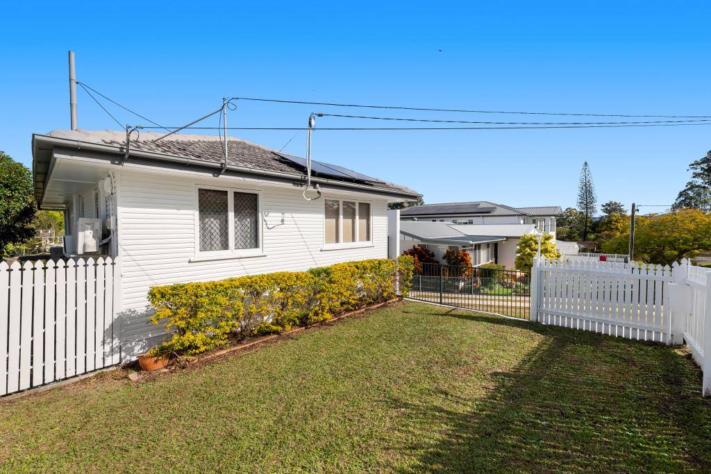 12 Page St, Everton Park, QLD 4053
