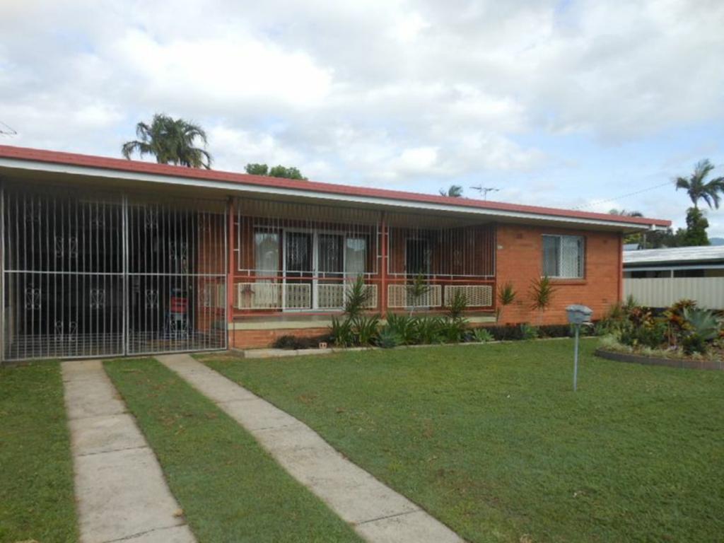 41 Creedy St, Westcourt, QLD 4870