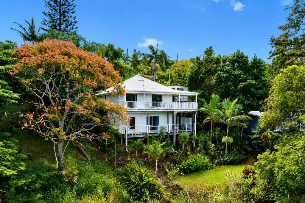 13 Clifford Cres, Banora Point, NSW 2486