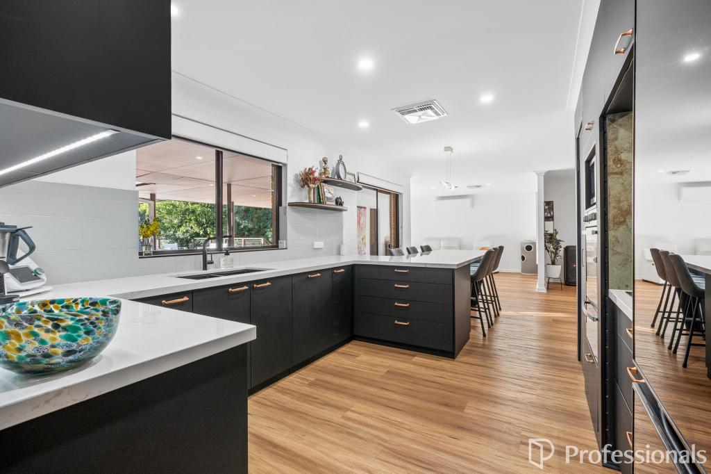 49 Warlingham Dr, Lesmurdie, WA 6076