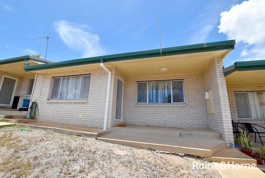 2/4 Butler St, New Auckland, QLD 4680