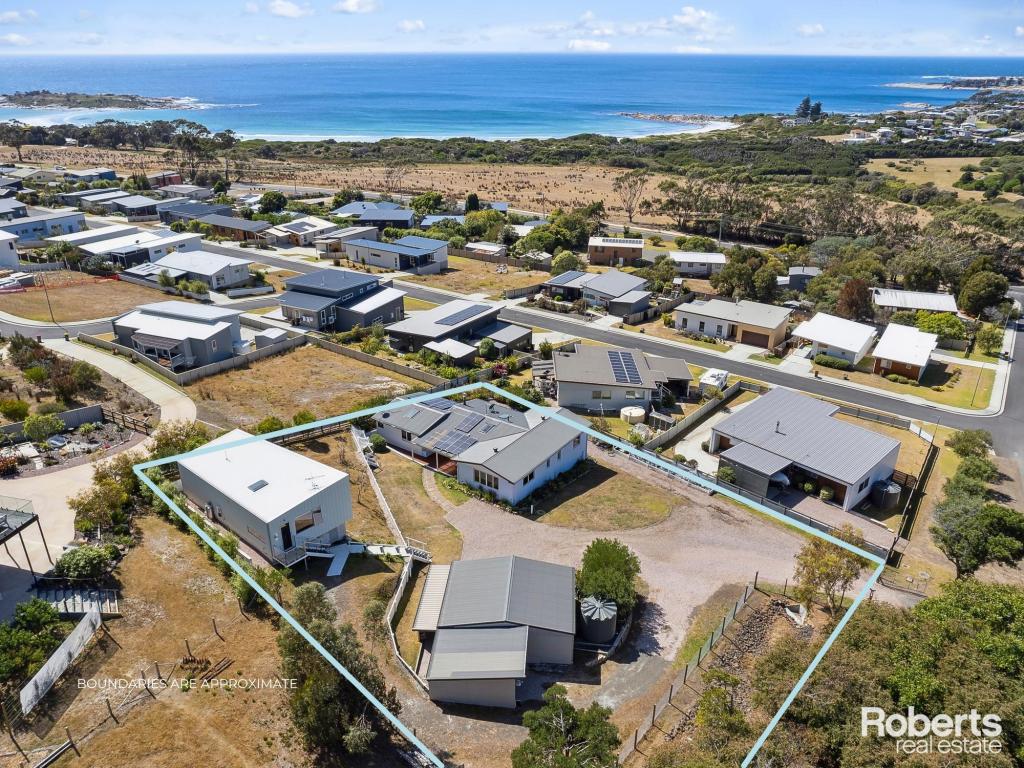 2 Seascape Ave, Bicheno, TAS 7215