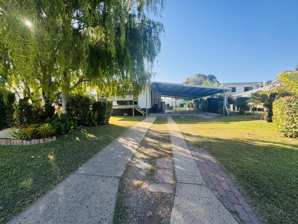 8 Chifley Ct, Moranbah, QLD 4744