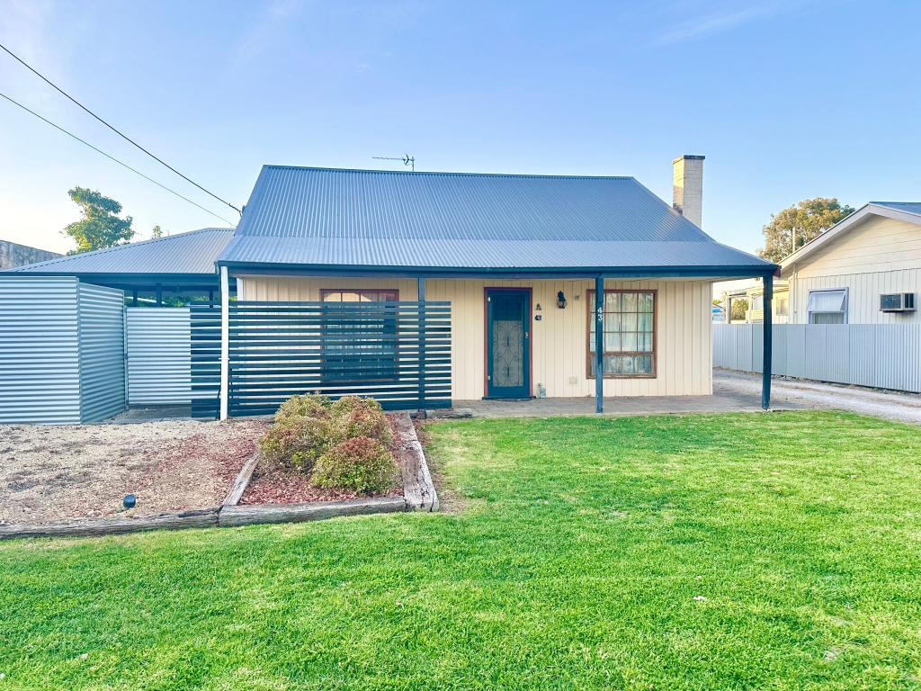 43 Dunn St, Bordertown, SA 5268