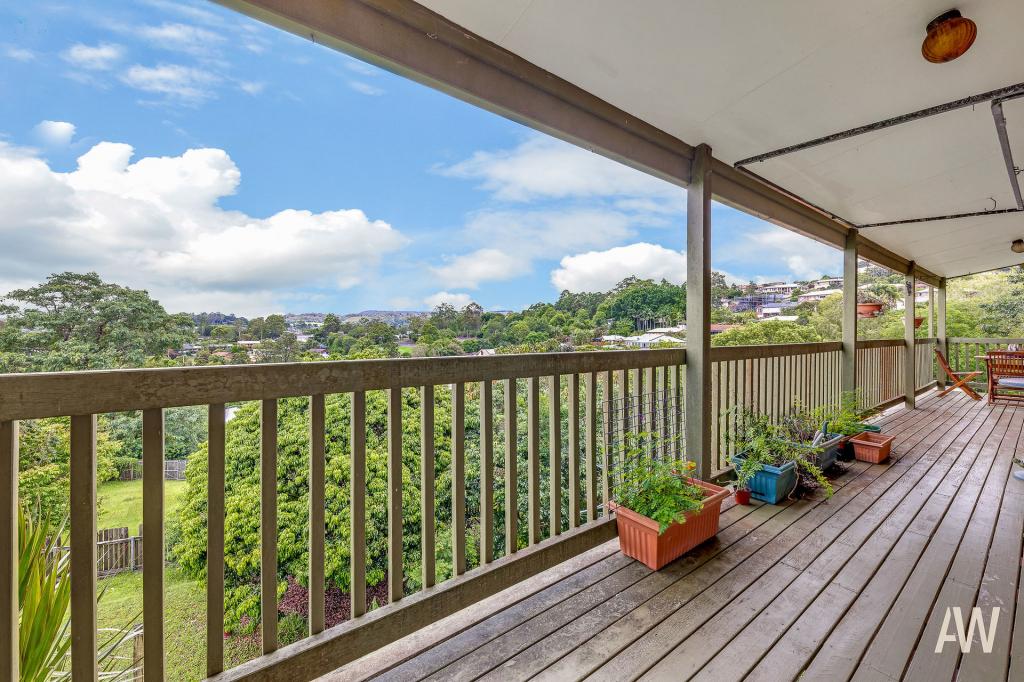 33 Cunningham Cres, Nambour, QLD 4560