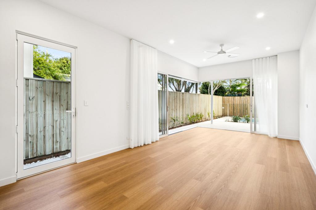 1/106 Sunshine Pde, Miami, QLD 4220