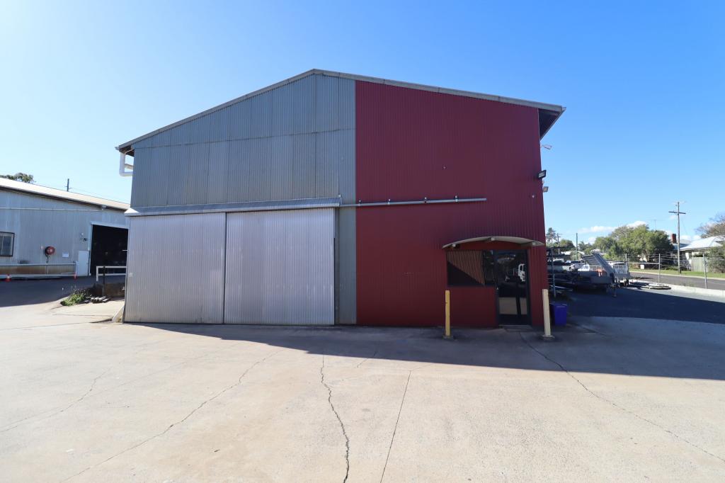 Shed B3/45-61 Isaac St, North Toowoomba, QLD 4350