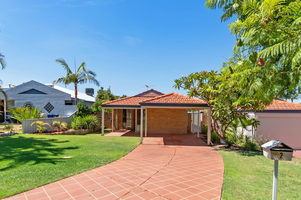2 SOLUS COVE, WOODVALE, WA 6026