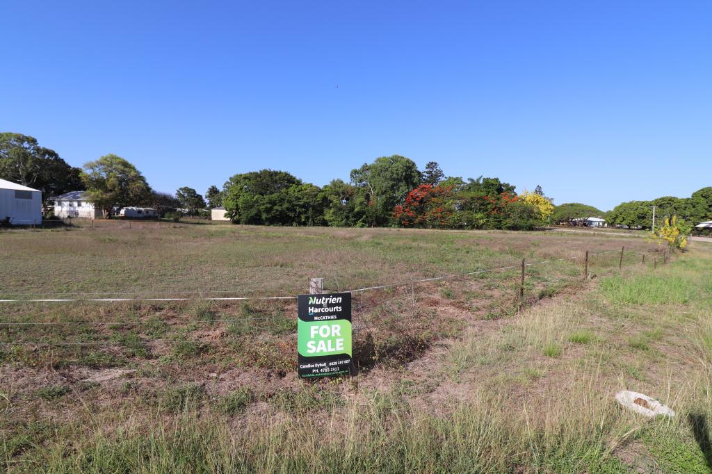 10 IRVING ST, AYR, QLD 4807