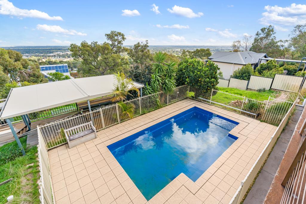 12 Sapphire Ct, Mount Richon, WA 6112